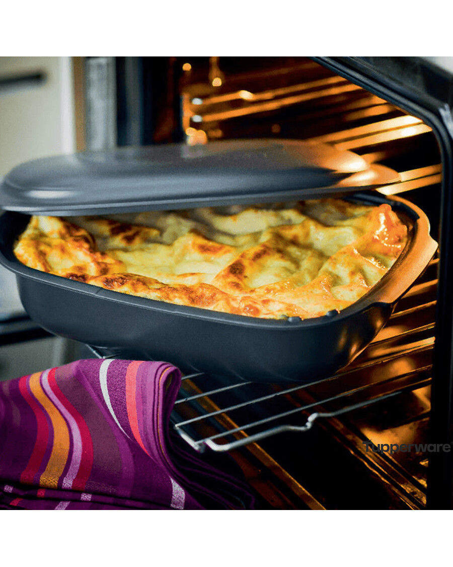 Tupperware UltraPro® Lasagna Pan with Cover | 3.5-Qt / 3.3 L